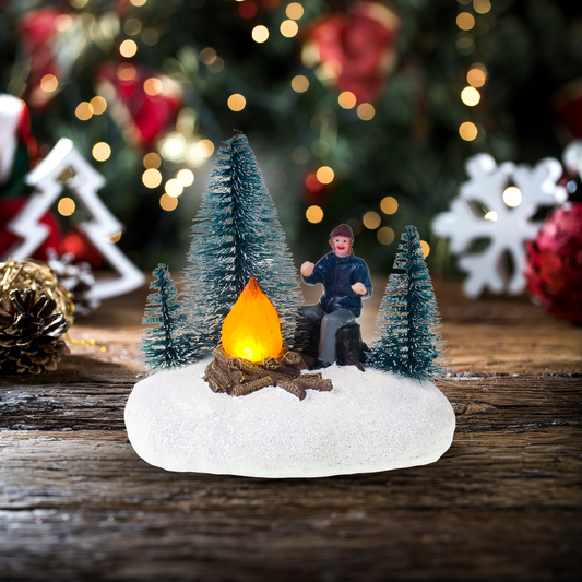 Mann mit Lagerfeuer und Bäumen – Weihnachtsdorf-Extra